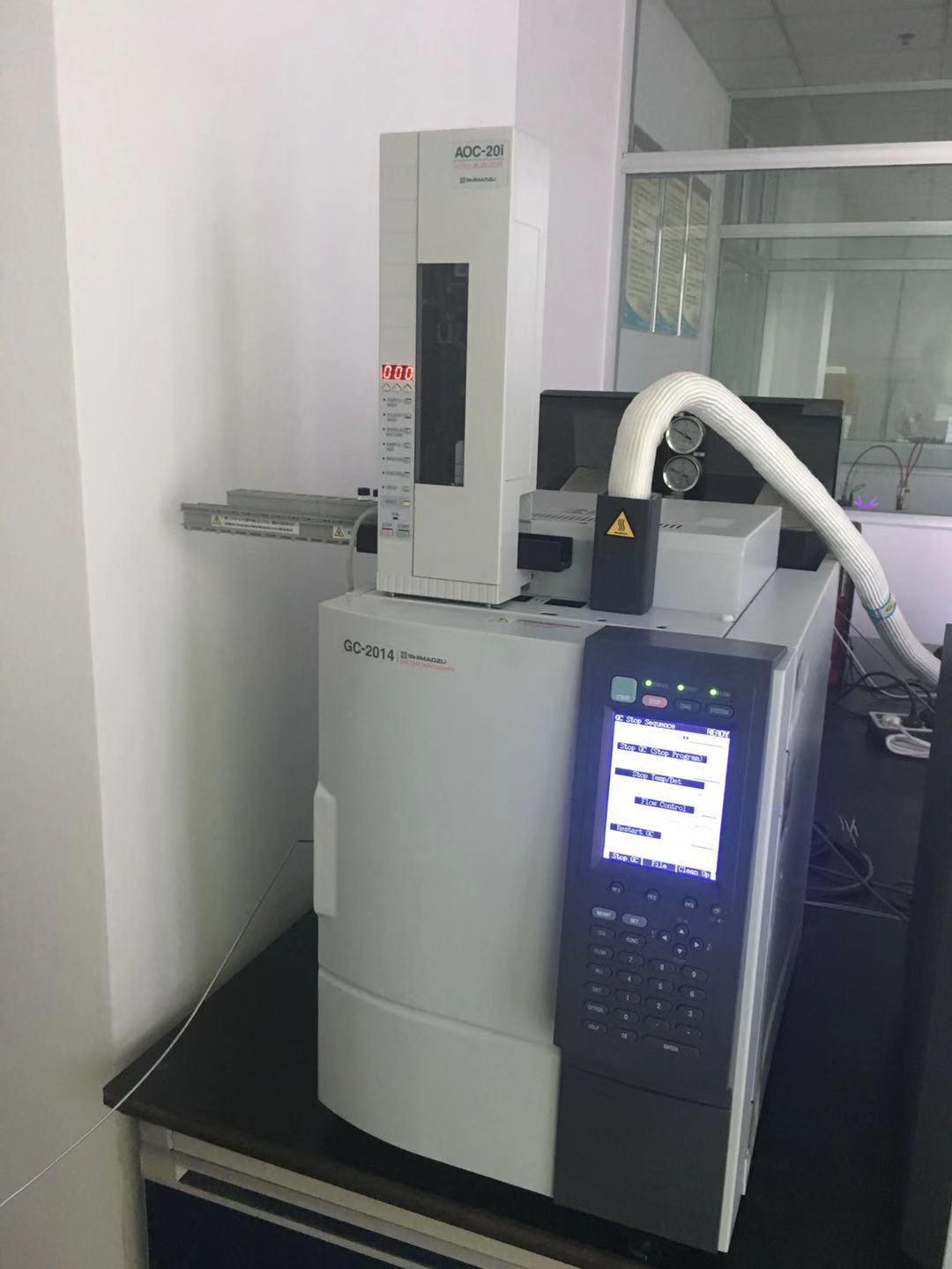 QC laboratory equipment bench image